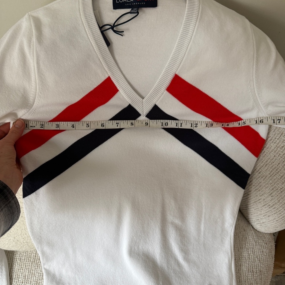 The Celine V-Neck Sweater Lohla Spoers NWT - Picture 7 of 10
